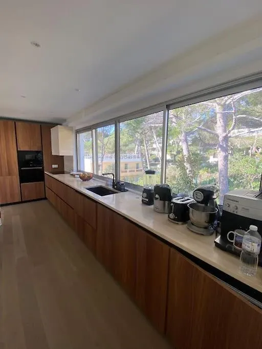 Cap D Antibes Villa Contemporaine Pied Dans L Eau 0*,  France