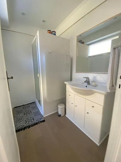 Cap D Antibes Villa Contemporaine Pied Dans L Eau