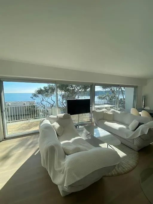 Cap D Antibes Villa Contemporaine Pied Dans L Eau